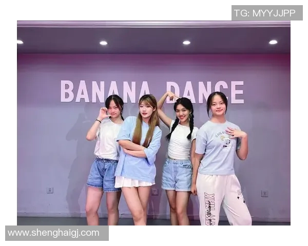 成都街舞队灵活性探秘：舞动城市节奏与青春活力的交融