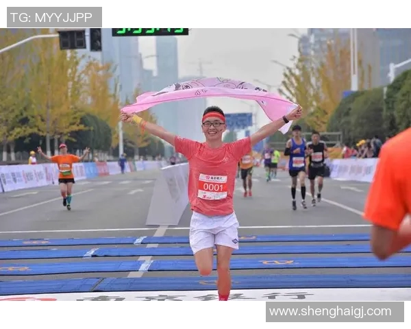 南京飞盘队在城市马拉松中的拼搏历程与奋斗精神全景回顾