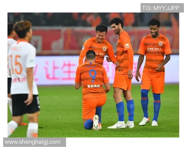 山东鲁能与武汉卓尔对阵前队员名单详细解析与战术分析